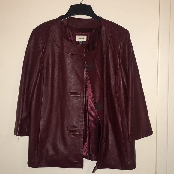 Neiman Marcus Jackets & Blazers - Neiman Marcus Exclusive 100% lamb leather coat